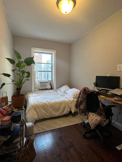 ~$1,360 Spacious Room in 3Br/1Ba Crown Heights In Main Photo