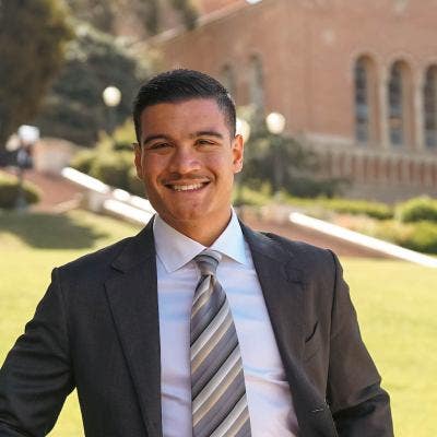 Professional Male seeks a large room Main Photo