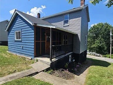 Adorable simple room for rent in shared house with Main Photo