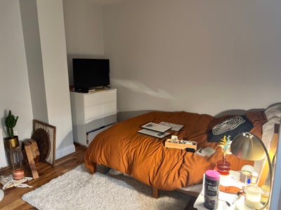Single Room in 2 bed apartment in New York Main Photo