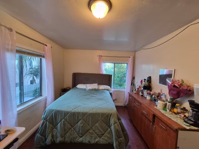 Renting out a room in a shared house. Main Photo