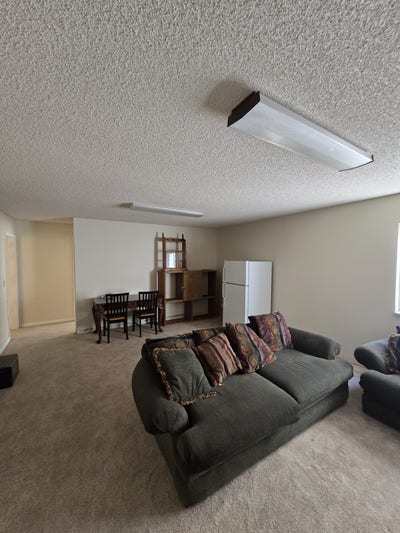 Great neighbor Gated 5 Bedroom large Condominium  Main Photo