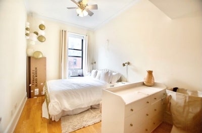  Sunny 1BR Apartment Steps from Central Park Main Photo