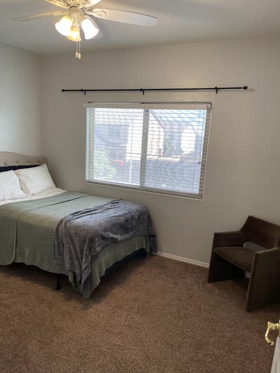 Amazing room by South Mountain  Main Photo
