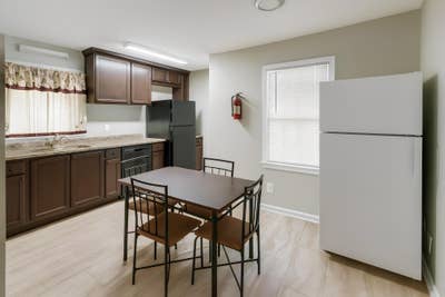  Modern Riverdale home with TOP HOST Main Photo
