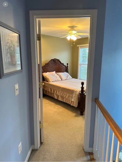 One bed one bath available  Main Photo