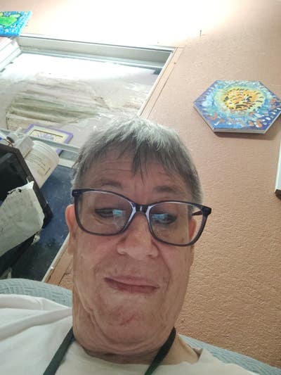 Room wanted in Riverside, CA Main Photo