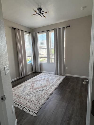 Private bedroom and bathroom in shared townhouse Main Photo