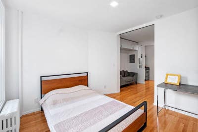 Large 1 Bed Prime Location Wayland Main Photo