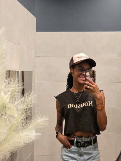 ISO LGBTQ+ Friendly Room Main Photo