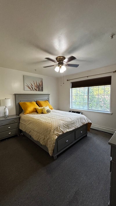 Private Fully Furnished Bedroom Main Photo