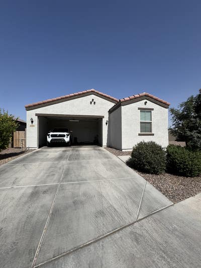 Rooms for Rent - South Mountain Main Photo