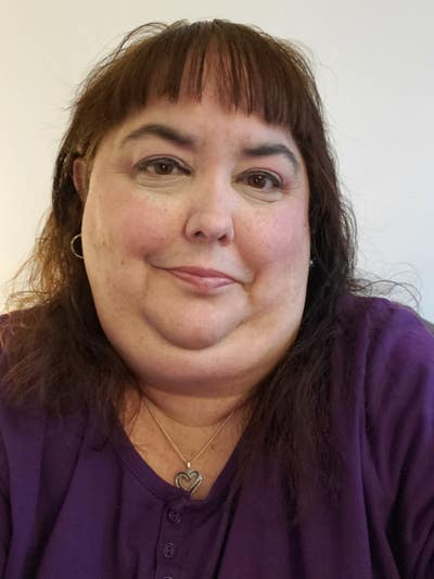 I am a professional female 58 year old woman ... Main Photo