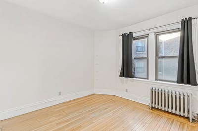Roommate Wanted in Back Bay Main Photo