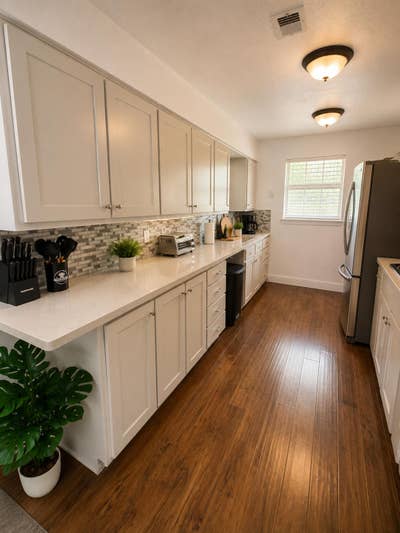  Quiet Irving Home that is Near Highways, Shopping Main Photo