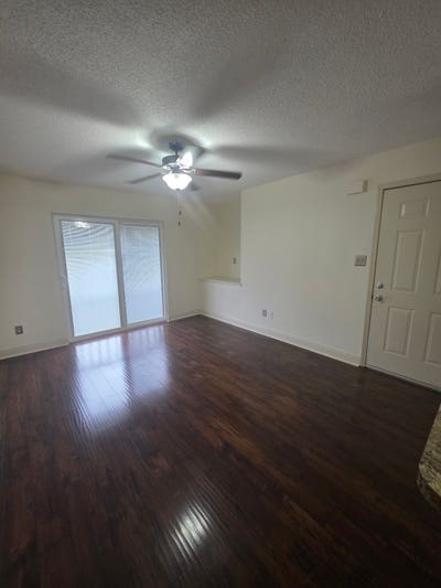 Modern 1 Bed Condo with Waterfront Views in Slidel Main Photo