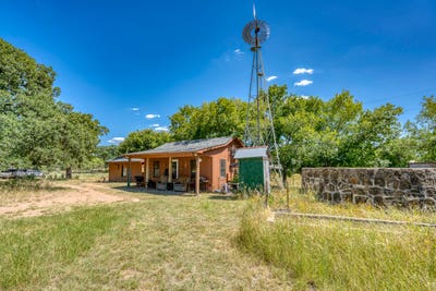425sf Country Home Main Photo