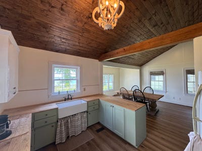 New Bern Neuse River Water Front House  1 Bed 1 Ba Main Photo