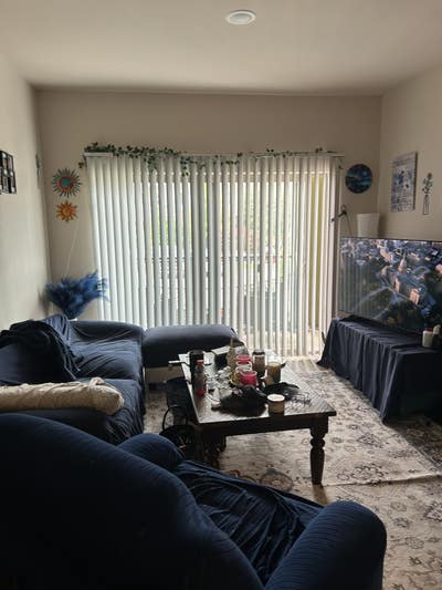 Unfurnished room available  Main Photo