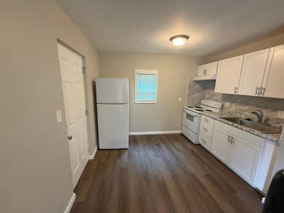 Excellent pad in Marietta Main Photo