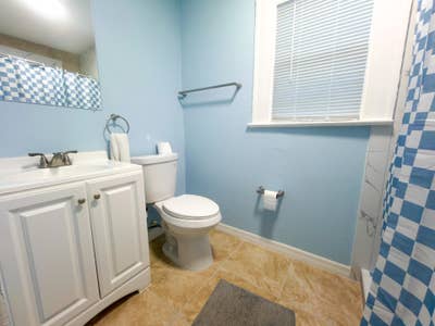Brentwood Home, a 2 minute walk to transit stop Br Main Photo