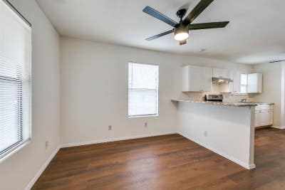 Beautiful 1 Bed 1 Bath Unit in Farmers Branch Main Photo