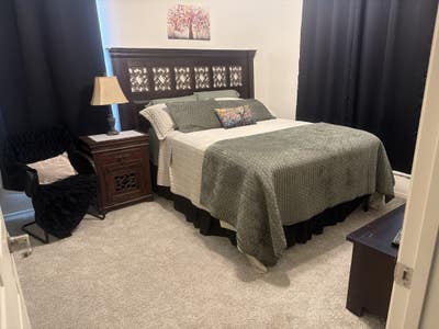 New quiet home Main Photo