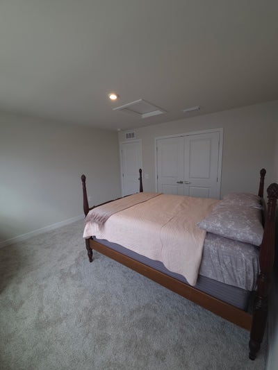 4 bd 4 bathroom house looking for two more tenants Main Photo