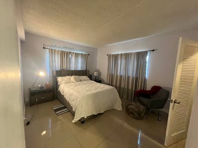 1 furnished bedroom in Margate / shared bath Main Photo