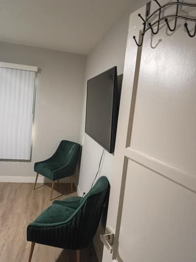 Have a room for rent Main Photo