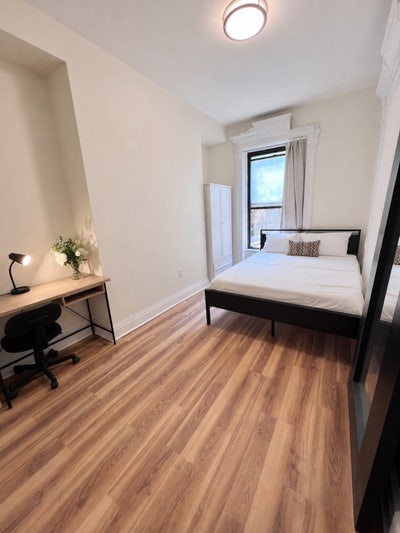 3 Bed, 2 Bath - Rooms Available for Rent Main Photo