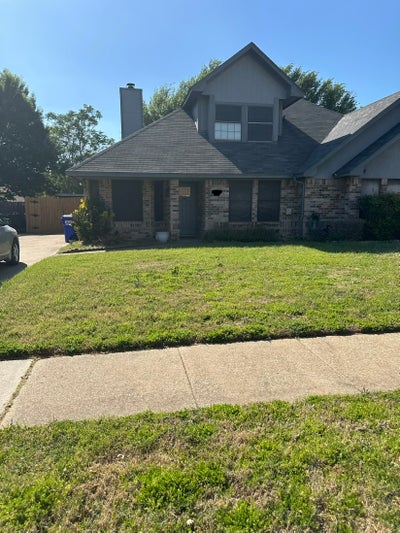 Room for rent 10 min to DFW airport Main Photo