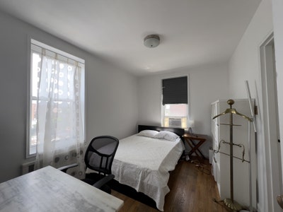 Sunny room to rent in Windsor Terrace, Brooklyn  Main Photo