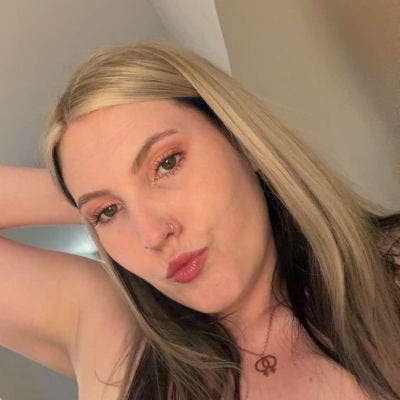 Room Wanted for Single Queer Woman Main Photo