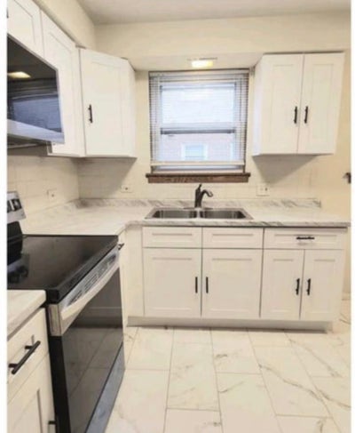 Room for Rent ! Main Photo