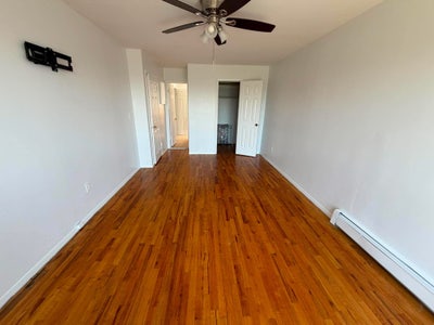 Private room with balcony  Main Photo