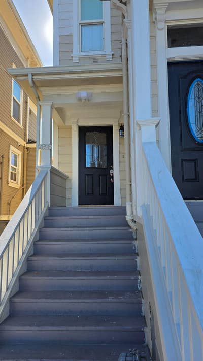 Updated 3 Bedroom in Near Emeryville Border, Berke Main Photo