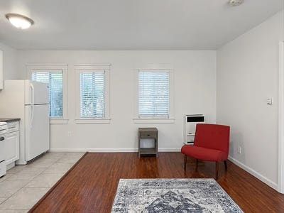 Amazing Home For Rent Main Photo