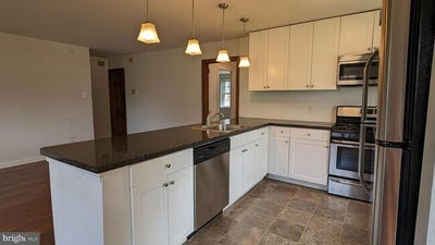 2 bed 1 bath Main Photo