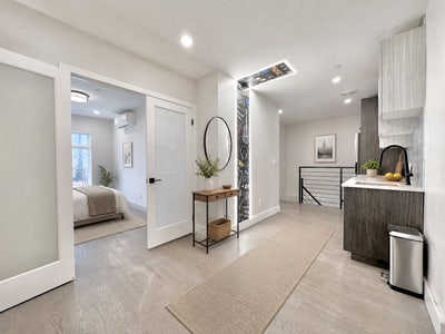 9/1 Move In Rooms w/ Backyard + Private Bath  Main Photo