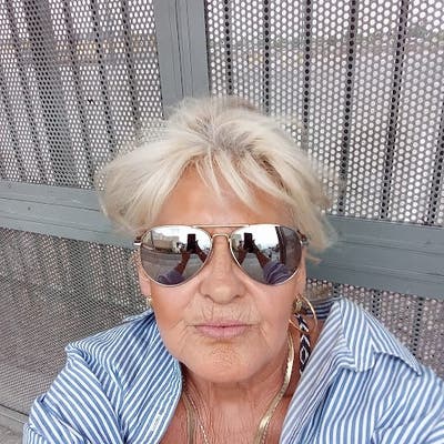 64 year old Female seeks a small or large room Main Photo