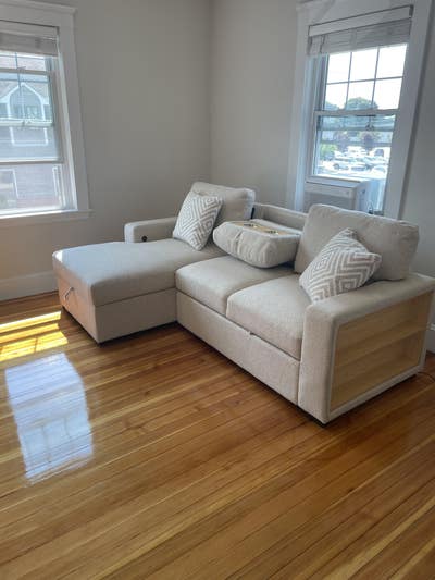 Large Room for Rent - Newly Renovated Townhouse Main Photo