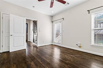 Private Entry 1st Floor Room + Ensuite Bath Main Photo
