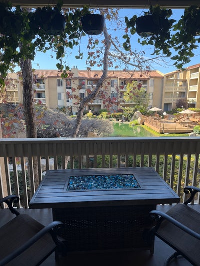 Private br with  en-suite ba and balcony in PB Main Photo