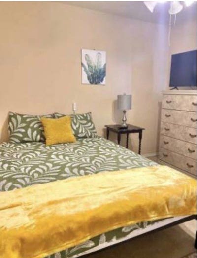 Queen Bedroom_All Bills Paid_Fully Furnished_Quie Main Photo