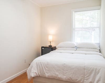 Furnished Room with UtilitiesFlexible Leaselow co Main Photo