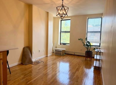 Modern 1 BR 1 Bath  Main Photo