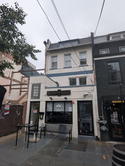 Bright 1BR with Private Balcony & Rear Deck | Petw Main Photo