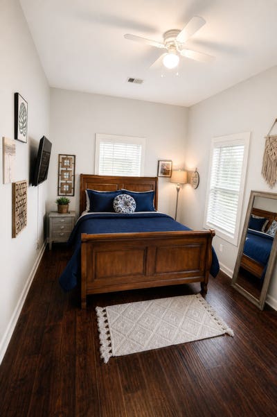Private Room for Seniors 55+ Near the Medical Ctr  Main Photo