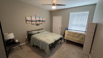 Shared Apartment with own bedroom and bathroom Main Photo